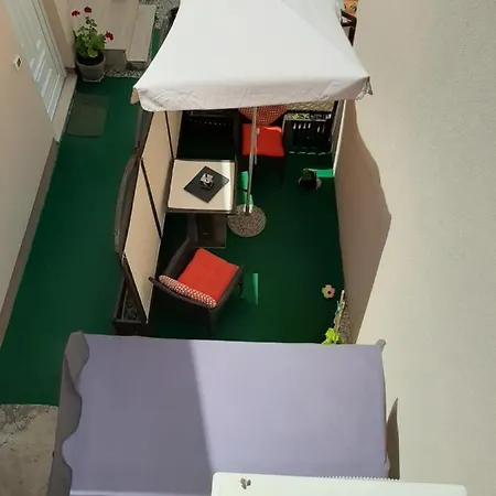 Riva Studio 1 شقة *